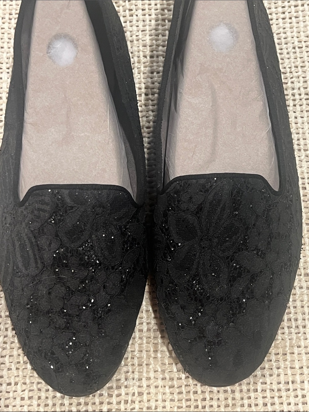 AEROSOLES Black Floral Lace Slip-On Loafers Sz 9 Wide